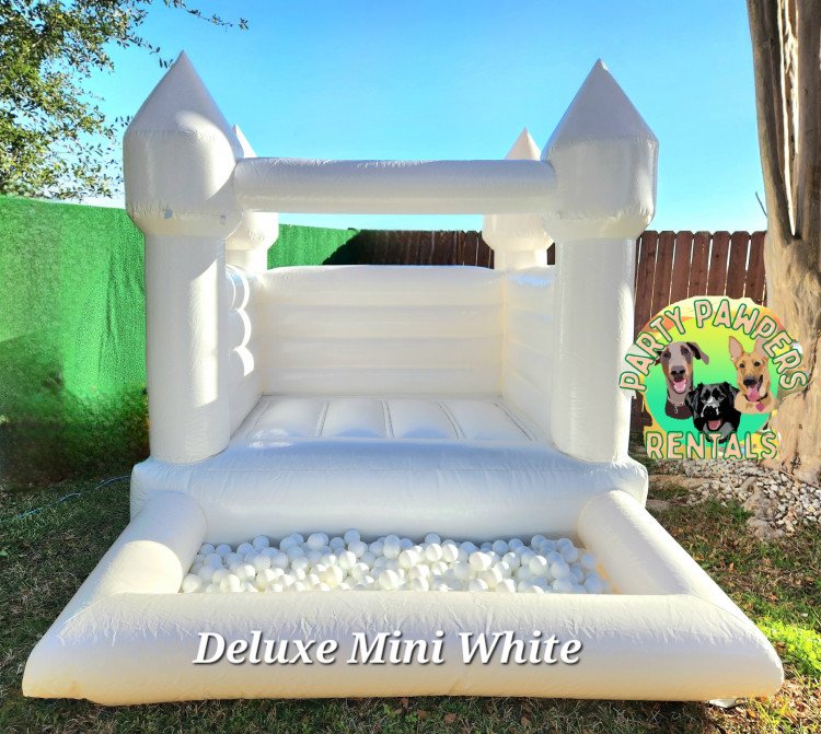 Deluxe Mini White Bounce House